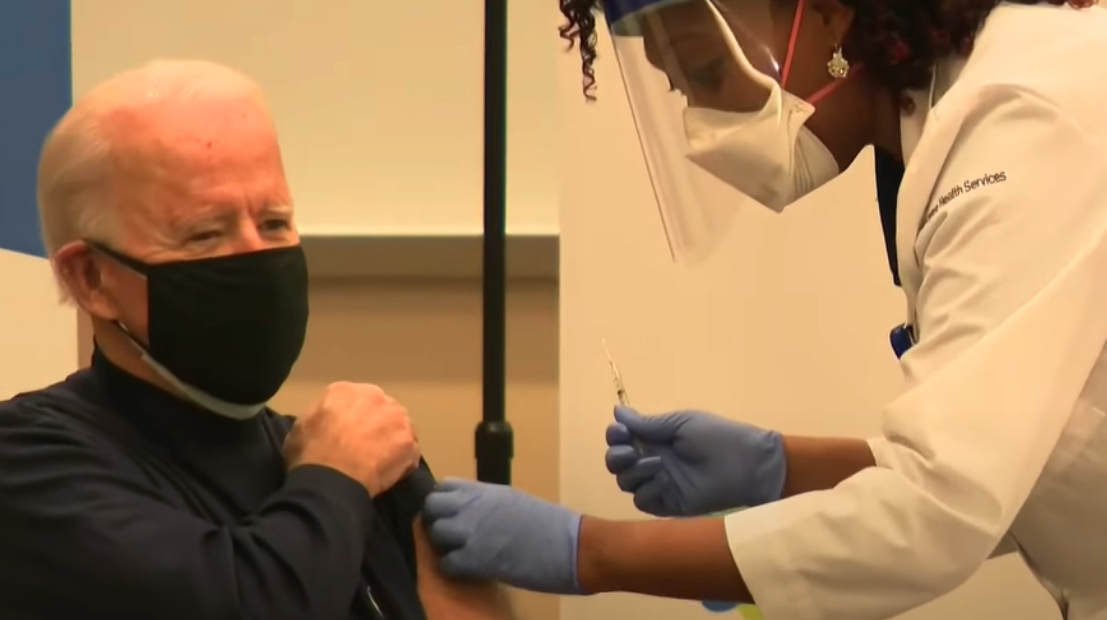 Biden primio vakcinu protiv koronavirusa u prenosu uživo